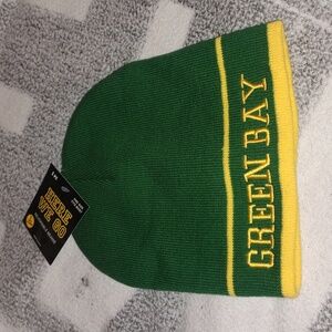 Gina Group Green Bay Packers 100% Acrylic Reversible Skull Beanie OSFM New